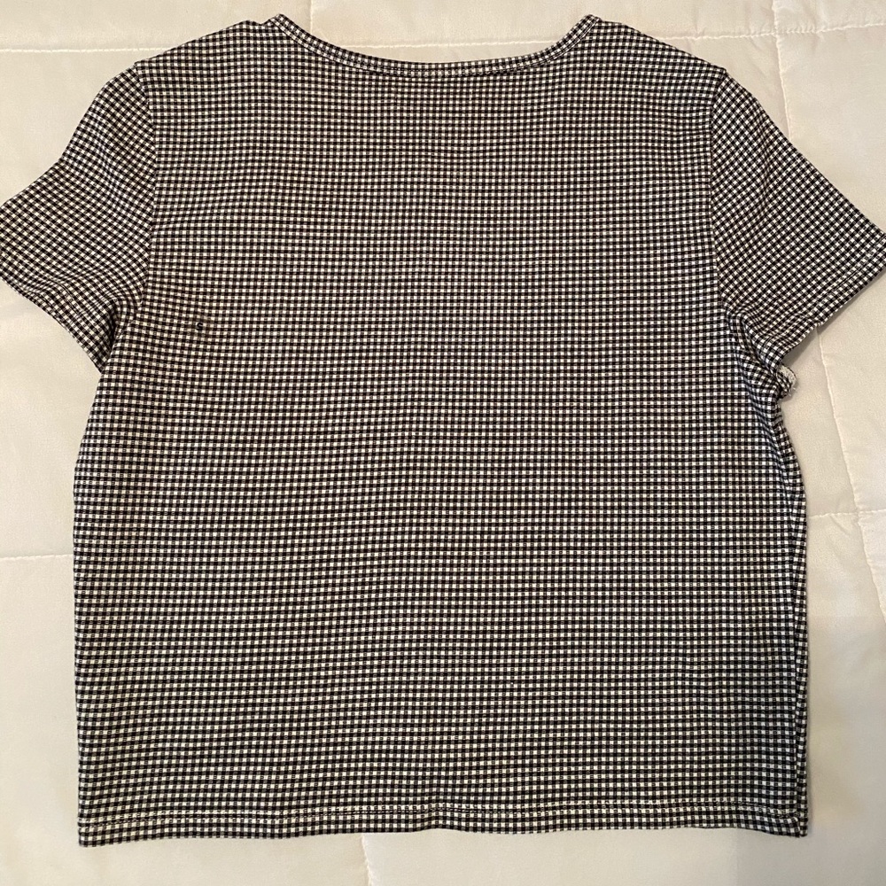 Plaid/Checkered Top - Picture 3 of 3